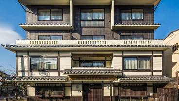 施設の正面 / 1