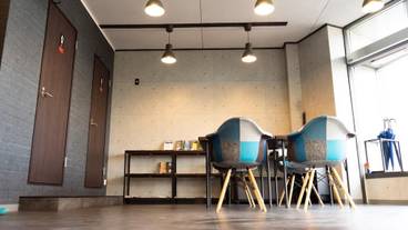 ロビーラウンジ / 8