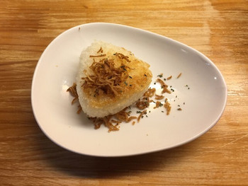 「Vegie」 料理 64133573 リゾットおむすび、80円です。
