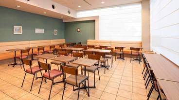 朝食スペース / 9