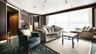 ジュニアスイートツイン クラブラウンジアクセス付き (91平米/ダブルベッド×2台) 禁煙