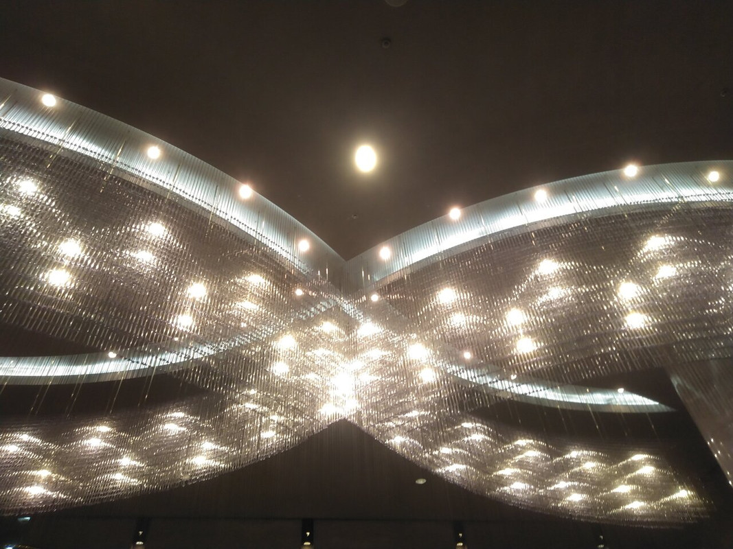 おっきなシャンデリア