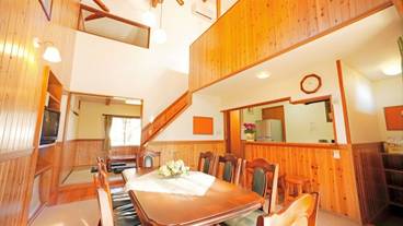 客室内のダイニングエリア / 15