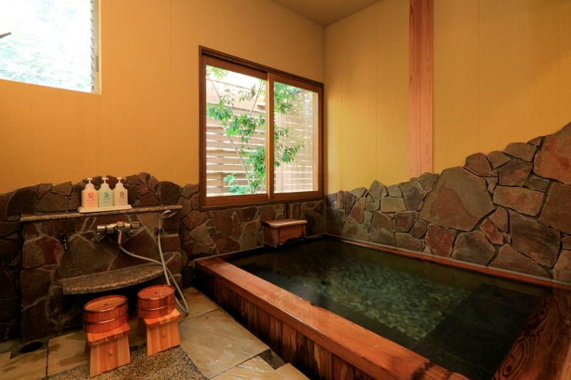 ホテルに隣接する温泉施設は、鉄輪散策の休憩スポットにおすすめ3483724