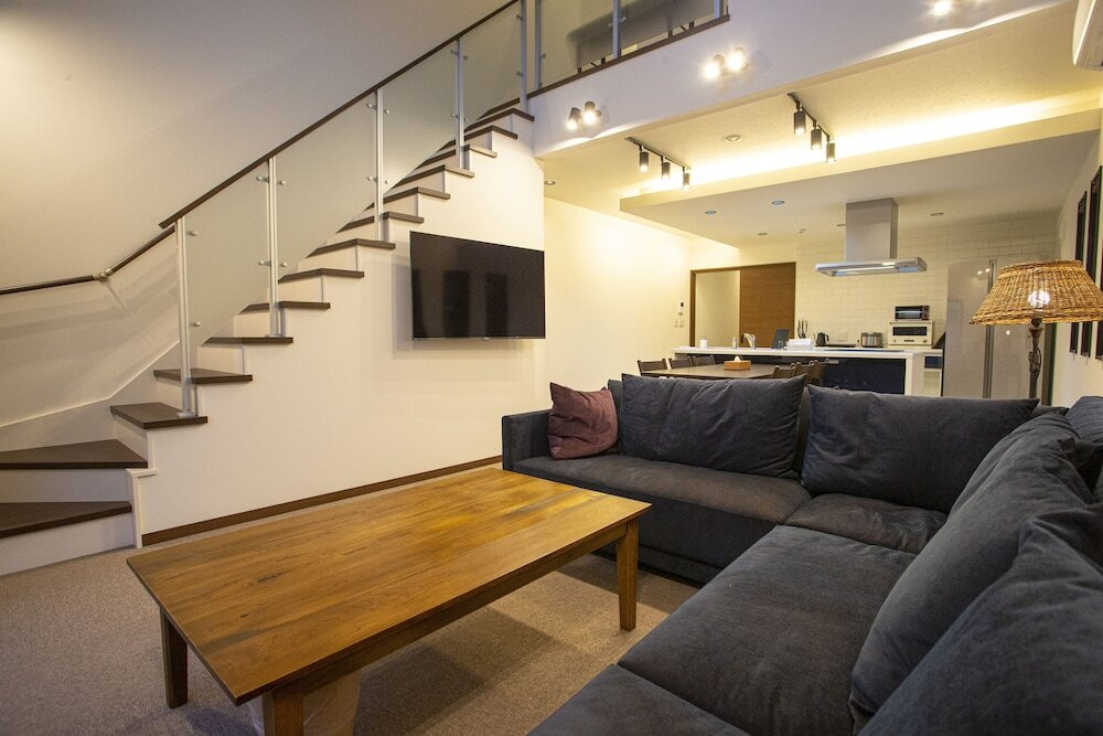 まるで我が家。湖畔の貸別荘で暮らすように泊まる3404590