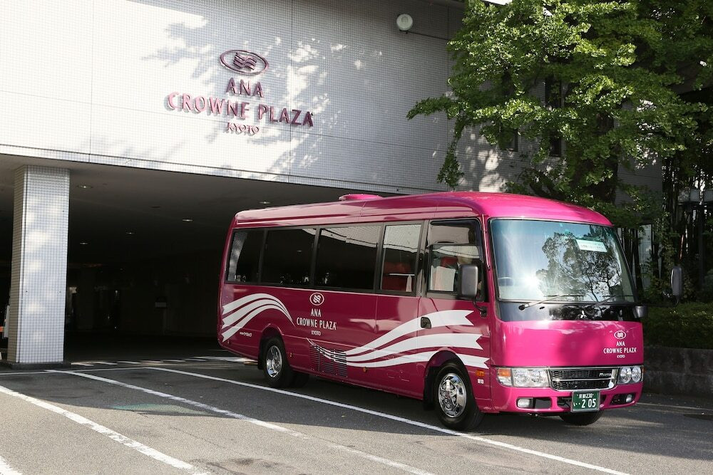 京都駅とホテルを結ぶシャトルバス