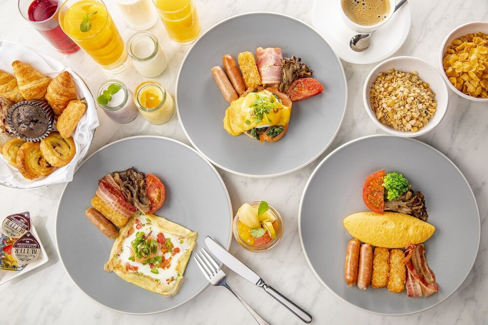 3つのゾーンを備えたラウンジで新宿のパノラマビューにうっとり4756644