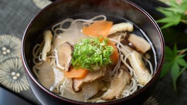 食事・飲み物 / 18