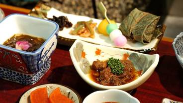 食事・飲み物 / 2