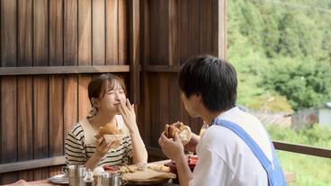 食事・飲み物 / 16