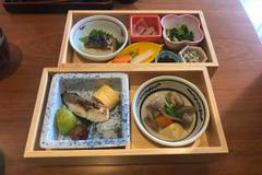 庭の食卓 四季