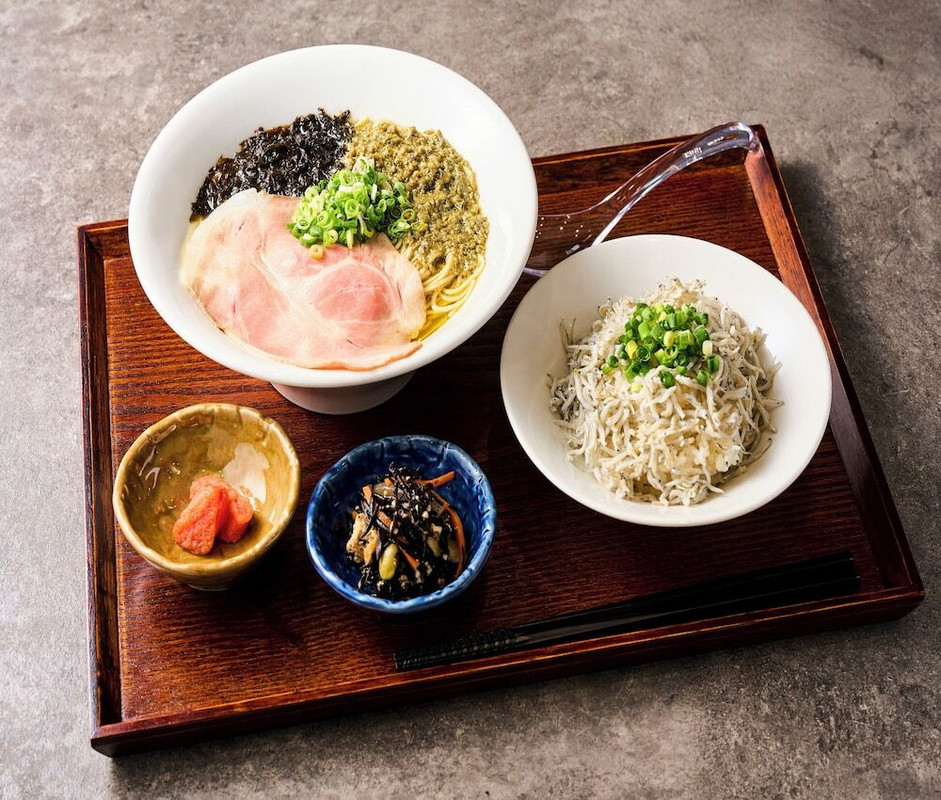 レストラン