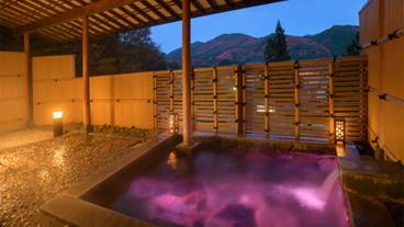 貸切露天風呂(夜) / 2