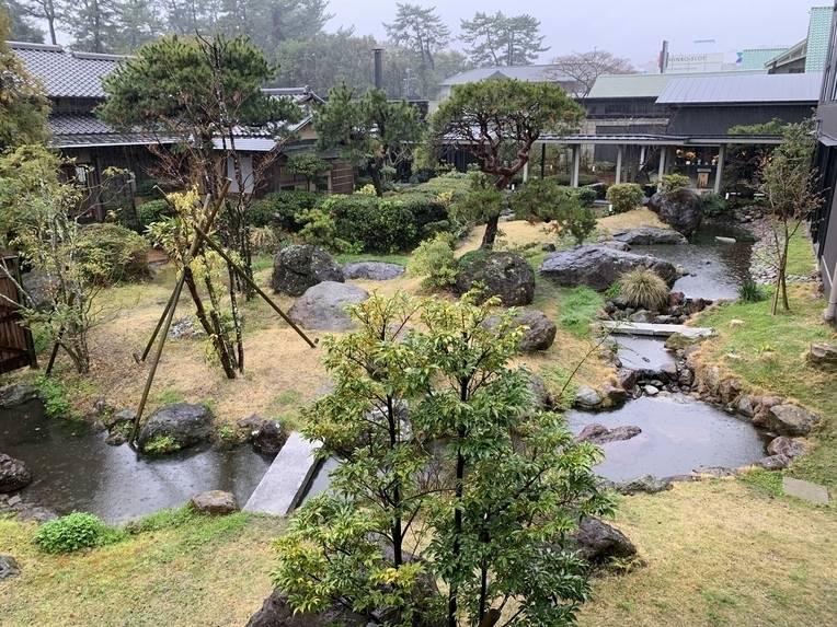 庭園 / 3