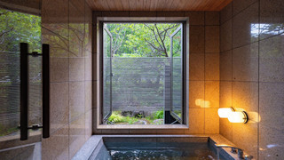 半露天温泉和洋スイート