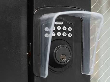 Ten Apartment Hotel / 3