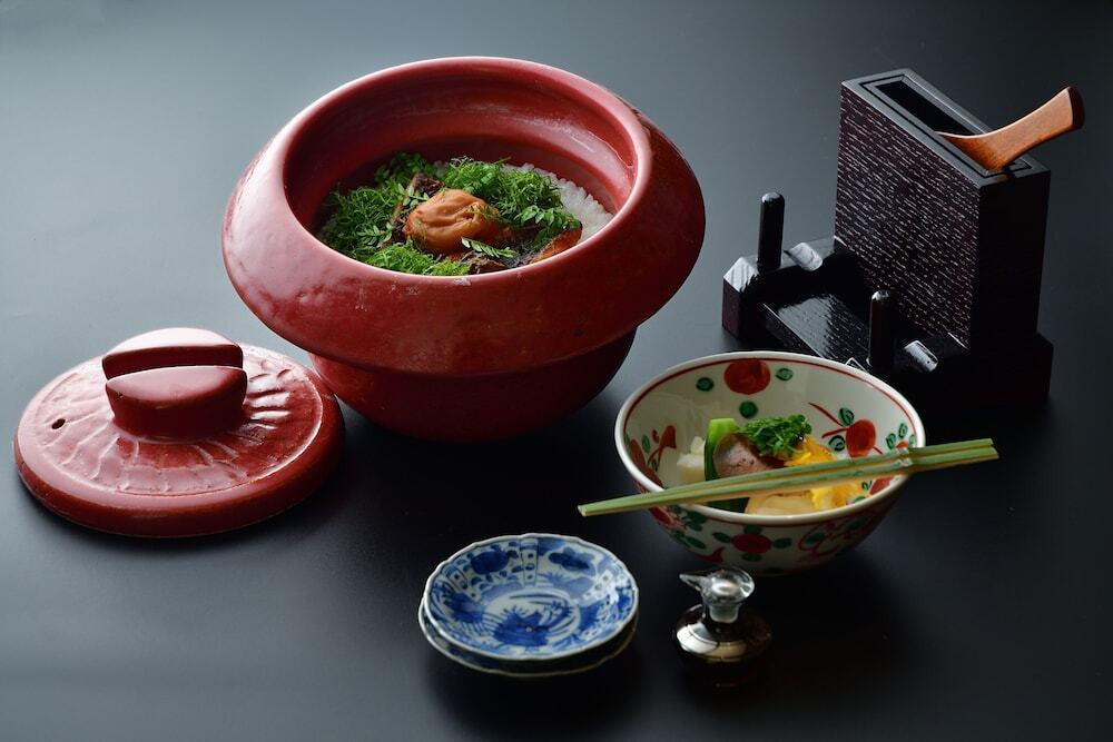 旅館のお食事処