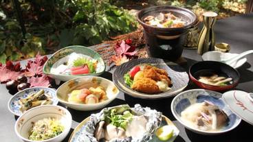 食事・飲み物 / 30