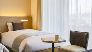 【禁煙】デラックスツインルーム/26㎡/120 ㎝ 幅ベッド2台+EXベッド/3名迄