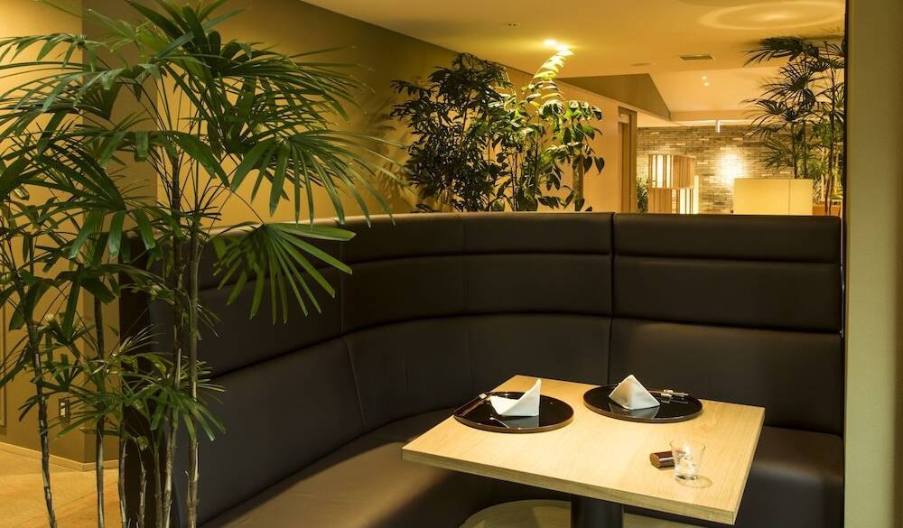 お酒とともに楽しむ
上質な懐石料理 / 2