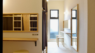 8ベッド　女性専用ドミトリー ２名予約