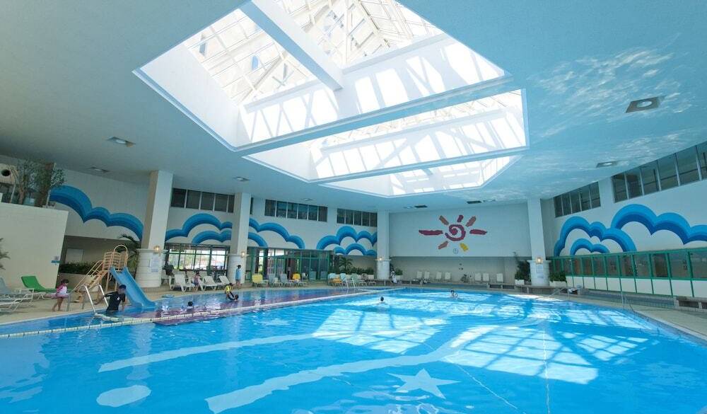 インドアプール / 2