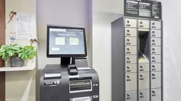 チェックイン / チェックアウト キオスク / 1