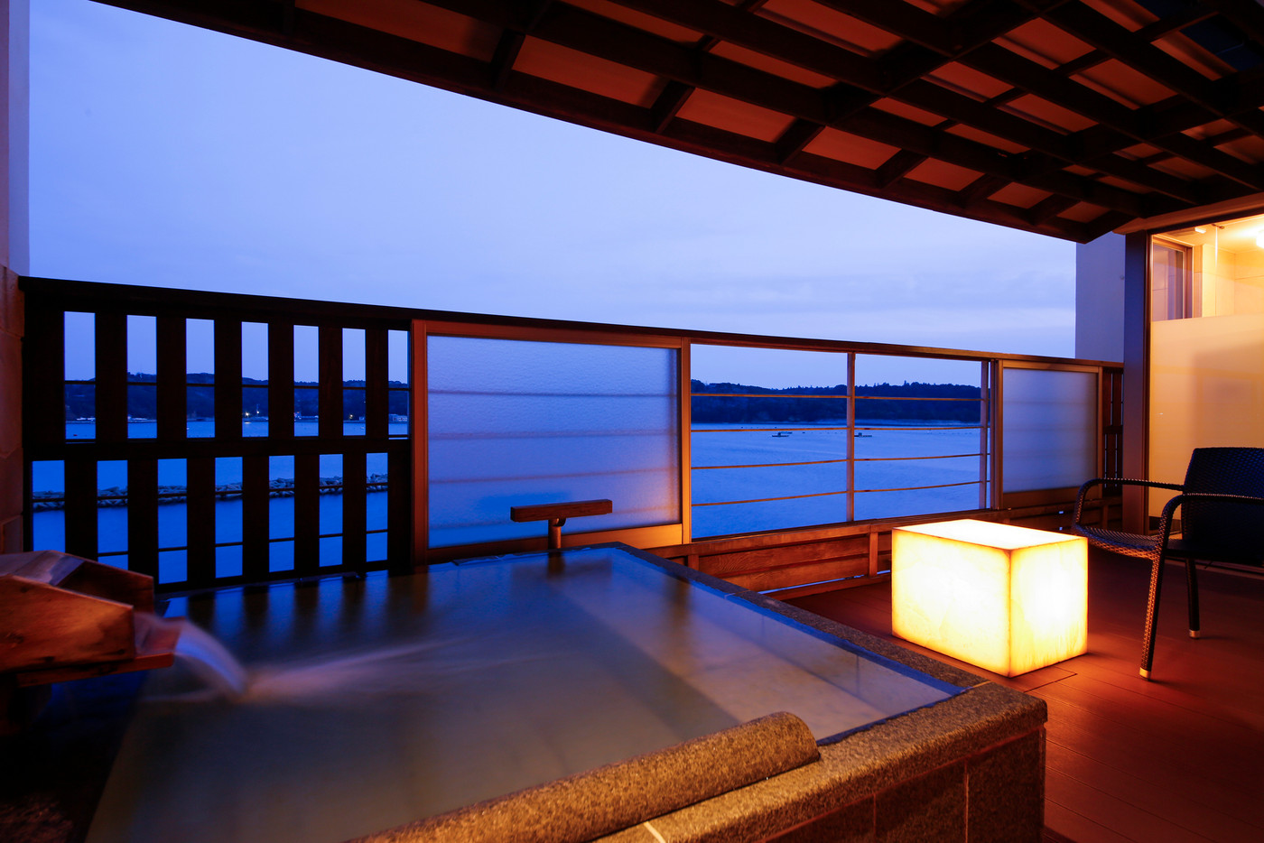 専用の船でアクセス♪露天風呂付き客室で極上タイムを過ごせる3382295