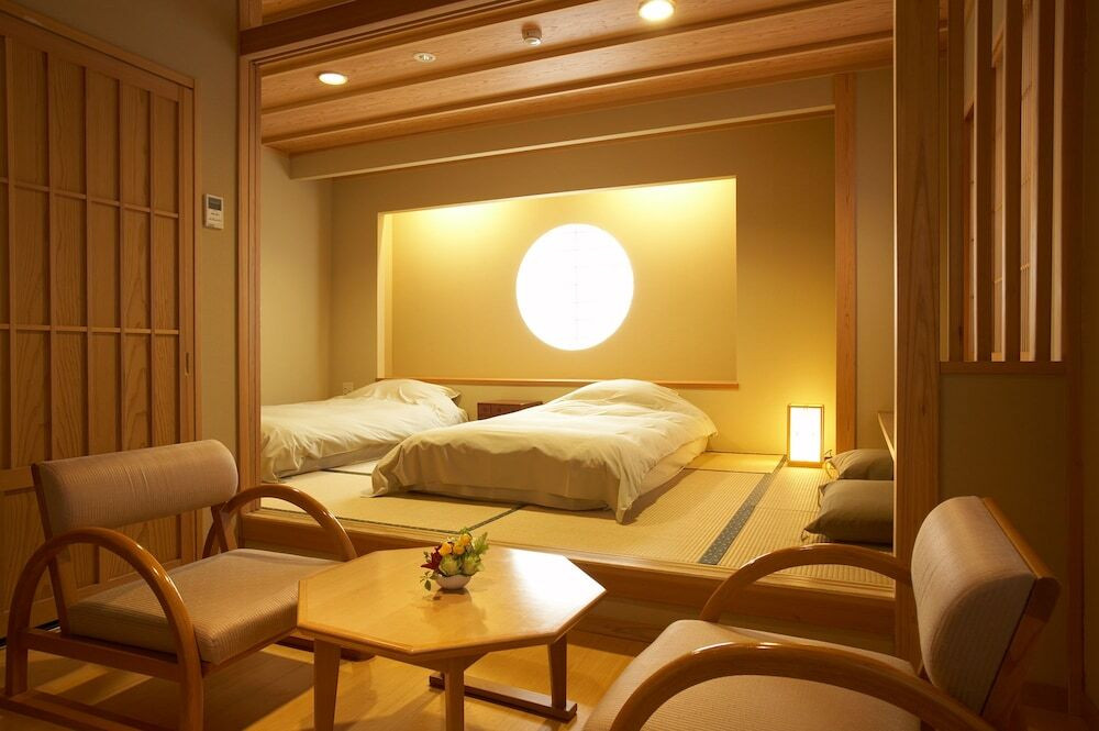 14.囲炉裏や書斎でレトロな雰囲気満載「HATAGO 井仙」3549869