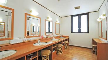 施設内の設備 / 11