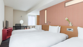 トリプルルーム シングルベッド 3 台 禁煙