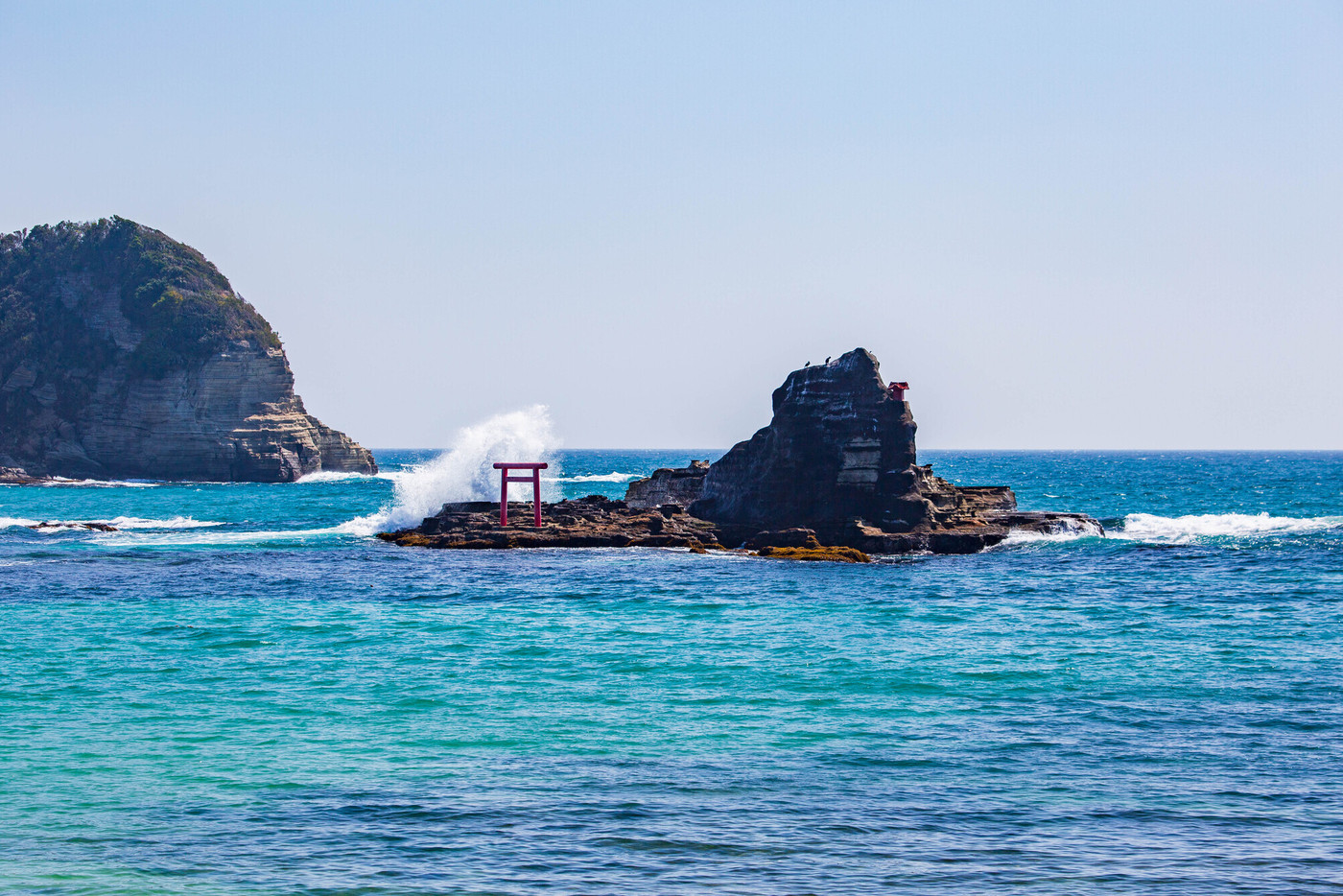 日本の渚百選　房総半島勝浦　守谷海岸（守谷海水浴場）　渡島