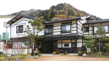 施設の入り口 / 8