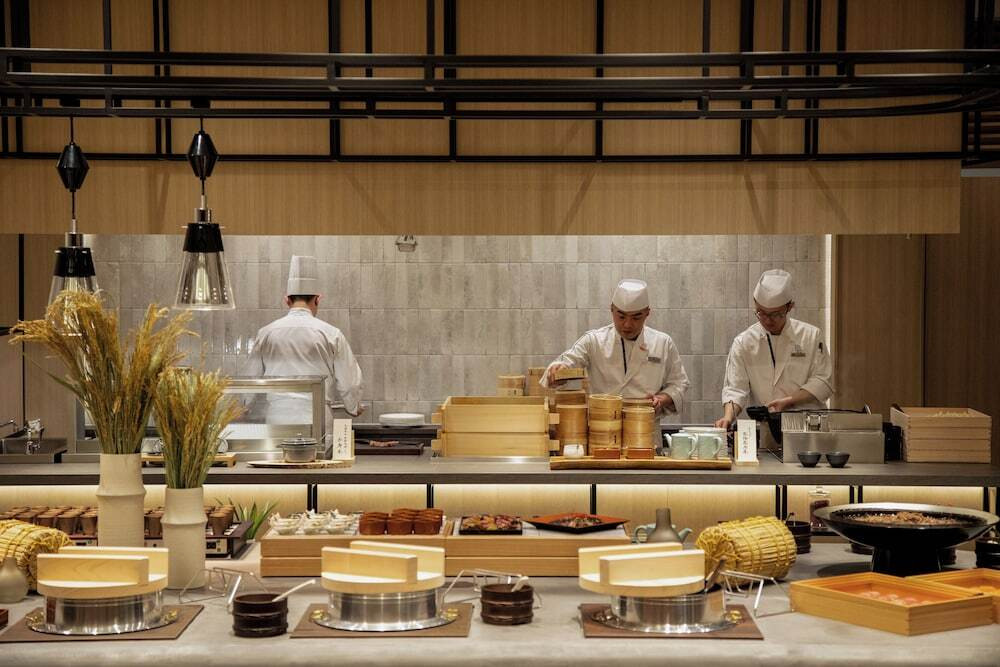 レストラン