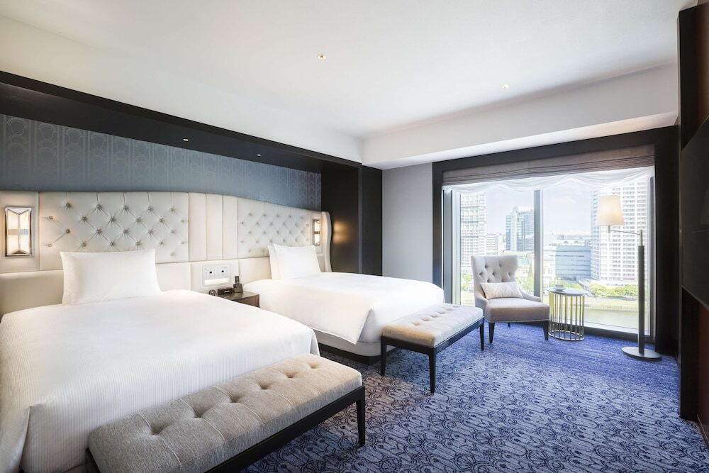 優雅な気分を味わえるウォーターフロントのホテル4241931