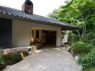 ホテルの方の接客がとても丁寧。到着が遅れてしまったにも関わらず駐車場で待っていてくださったようで、温かく迎え入れてくれました!