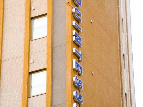 クインテッサホテル東京羽田 Comic & Books / 5