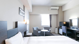 スタンダード ルーム クイーンベッド 1 台 禁煙