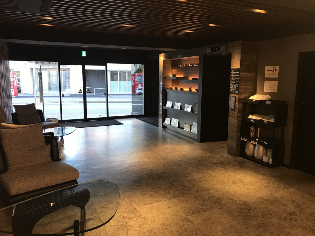 1F正面フロント