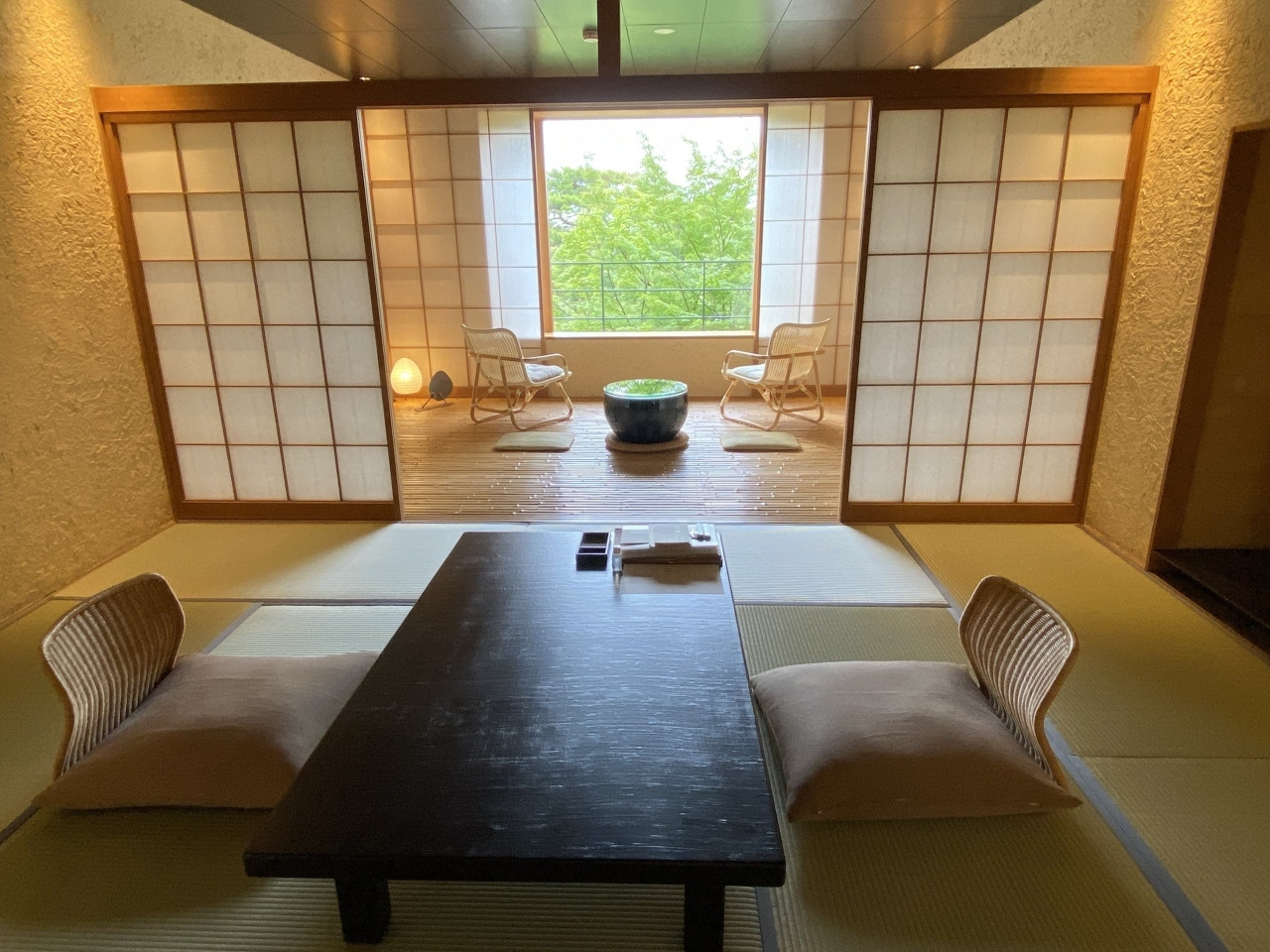 緑に包まれて心満たされる。全16室の静かな宿3905819