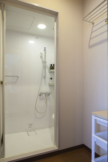 1.和モダンな空間で安らぐ「金沢カプセルホテル武蔵町」4083474