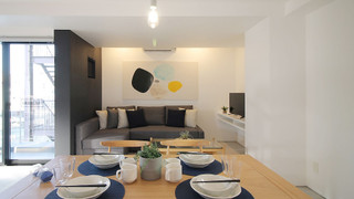 デザイン スタジオ (702)