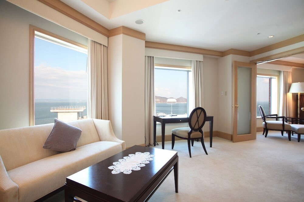 讃岐の郷土料理とできたてのフレンチトーストで優雅な朝を4037337