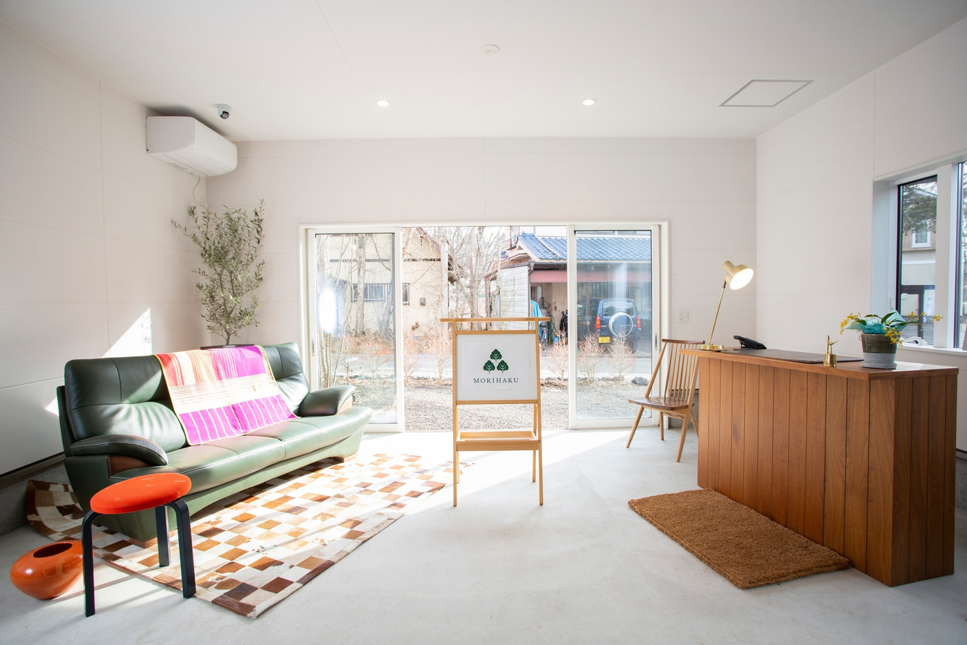 駅やスーパーが徒歩圏内◎”森に泊まる”をコンセプトにしたヴィラ型ホテル3532738