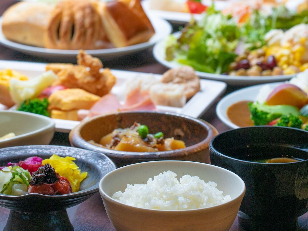 朝食