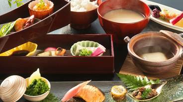 食事・飲み物 / 18