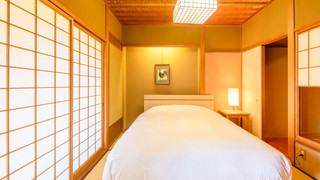 特別棟 [秋の館.和洋室]10帖の和室+クイーンサイズベッド 禁煙