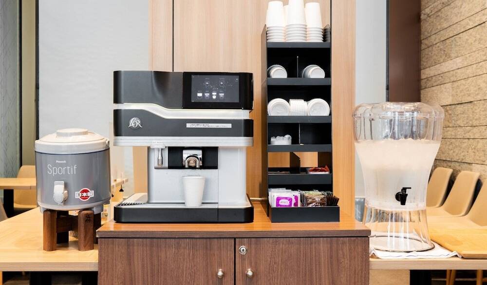 ラウンジのフリードリンク / 2