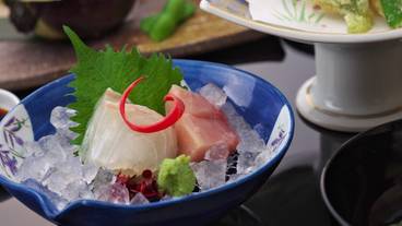 食事・飲み物 / 3