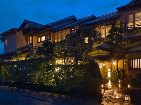 宮津温泉 料理旅館 茶六別館 / 1